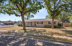 4801 14th Street, Lubbock, TX 79416
