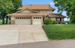 4646 Lords Street NE, Prior Lake, MN 55372