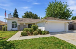 2702 Mitchell Avenue, Clovis, CA 93611