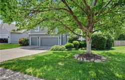 17013 E 43rd Street S, Independence, MO 64055
