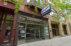 812 S Calhoun Street, Fort Wayne, IN 46802-2302