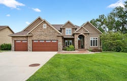 7401 NW 107th Street, Johnston, IA 50131