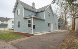 2504 Humboldt Avenue N, Minneapolis, MN 55411