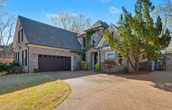 159 Lindsey Drive, Hernando, MS 38632