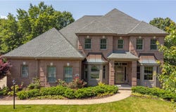 360 Steeplechase Dr, Cranberry Twp, PA 16066