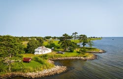 1327 W Kitty Hawk Road, Kitty Hawk, NC 27949