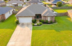 35 Chantileer Lane, Ward, AR 72176