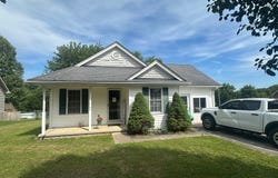 151 Village Circle Rd, Glasgow, KY 42141