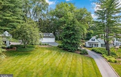 2490 WHITE HORSE ROAD, BERWYN, PA 19312