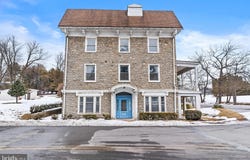 384 EVANSVILLE Road, FLEETWOOD, PA 19522