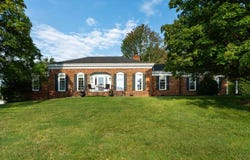 815 LAMMERMOOR DR, STAUNTON, VA 24401