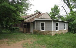 1313 Esplanade, PALESTINE, TX 75801