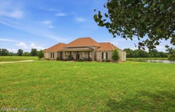 109 Hannalea Place, Flora, MS 39071