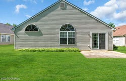 33 Meadows Lane, Whiting, NJ 08759