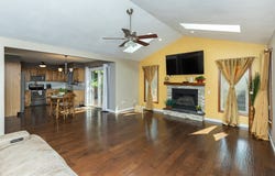 1406 N B Street, Indianola, IA 50125