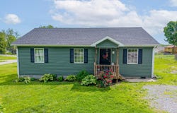 550 South Lucas Street, Junction City, KY 40440