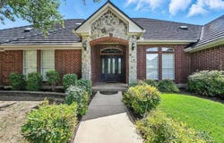 146 River Run Drive, Azle, TX 76020