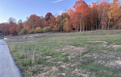 320 Timberline Dr, N Franklin Twp, PA 15301