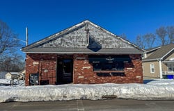 1940 Highland Ave, Fall River, MA 02720