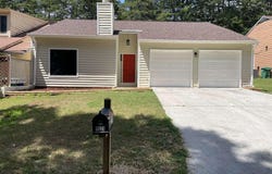 1521 Dillard, Stone Mountain, GA 30088