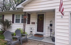 634 N Sycamore Street, Ottawa, KS 66067