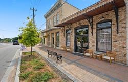 925 Main St, Liberty Hill, TX 78642
