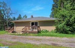 4616 West Rd, Moose Lake, MN 55767