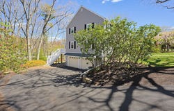 6 Duggan Dr, Framingham, MA 01702