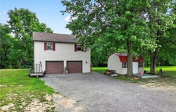 172 Oakville Rd, Chippewa Twp, PA 15010