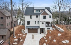 16976 LAKE AVENUE, WEST OLIVE, MI 49460