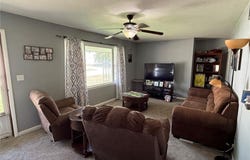 205 S 6th, Shelbina, MO 63468
