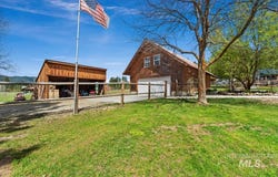 5 Pyle Creek Rd, Garden Valley, ID 83622