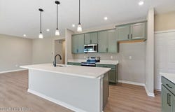 140 Ridge Brook Dr, Mt Washington, KY 40047