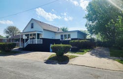 1760 Ellsworth Place, Gary, IN 46404