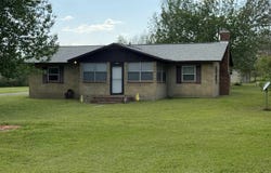 137 Wayside Farm Road, Havana, FL 32333