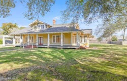 420 Berard Street, Breaux Bridge, LA 70517