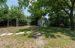 1203 Haynes ST, San Marcos, TX 78666