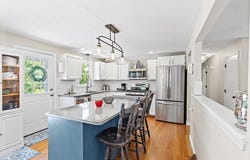 3 Thomas Drive, Franklin, MA 02038