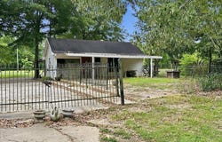 10000 Spur Rd, Denham Springs, LA 70726