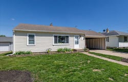215 S Jones, Maquoketa, IA 52060