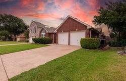 2401 Creekhaven Drive, Flower Mound, TX 75028