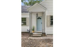 432 E Baldwin Avenue, Watervliet, MI 49098