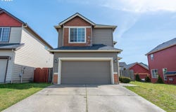 889 KENTUCKY Ave, CoosBay, OR 97420