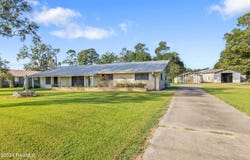 5162 Bridge Street, St. Martinville, LA 70582