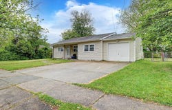 1026 W Groveland Ave, Somers Point, NJ 08244