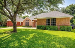 133 Sunny Meadows Drive, Burleson, TX 76028