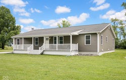 1295 Colonial Drive, Seymour, IN 47274