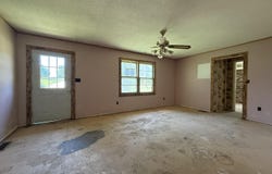 852 County Road 1280, West Plains, MO 65775
