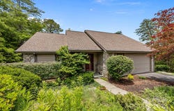 4 Zachary Ridge Road, Asheville, NC 28804