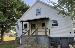 4133 State Route 764, Utica, KY 42376